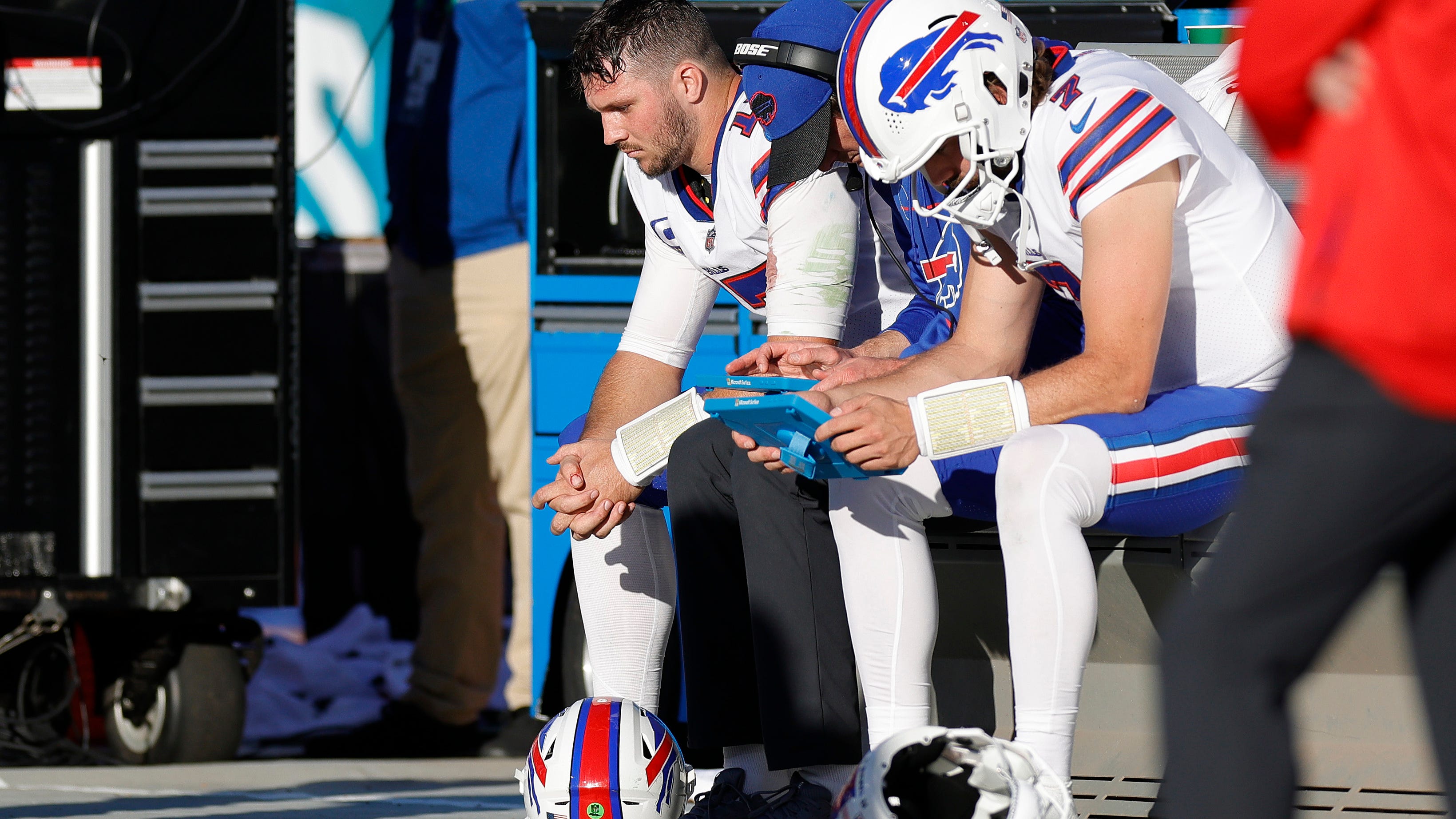 PHOTOS-VIDEO-DETAILS: Bills stunned in Jacksonville in 9-6 loss to Jaguars