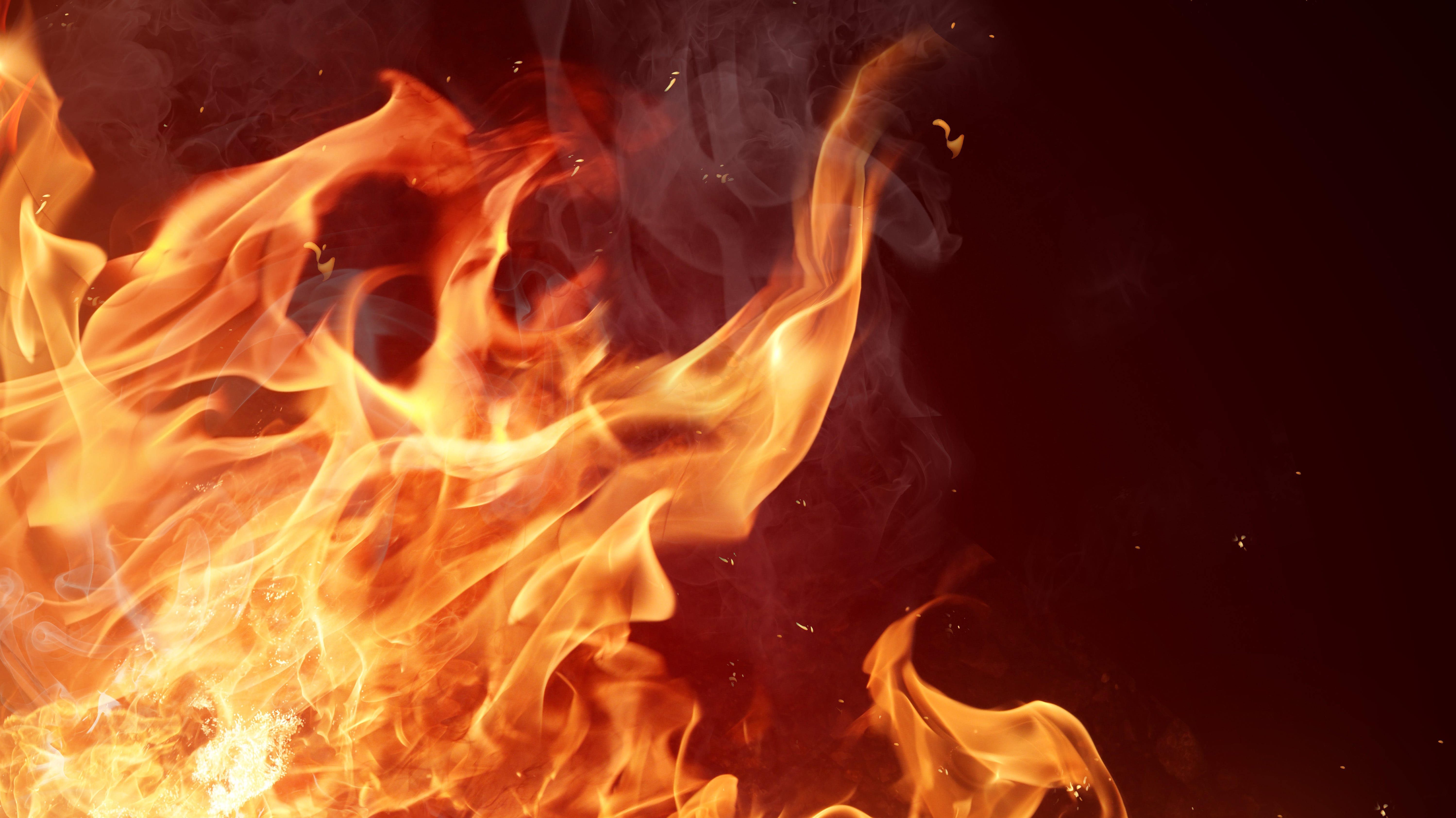 Man dies, several residents rescued in Gary apartment building fire, chief says