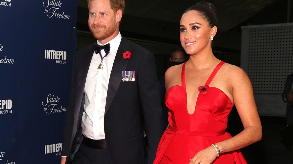 NYC PHOTOS OF THE WEEK: Harry & Meghan's visit, Stylish Swift and the Rangers triumph