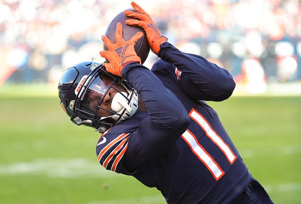 Darnell Mooney and the Bears are bringing back the blue-on-blue look in 2022. 