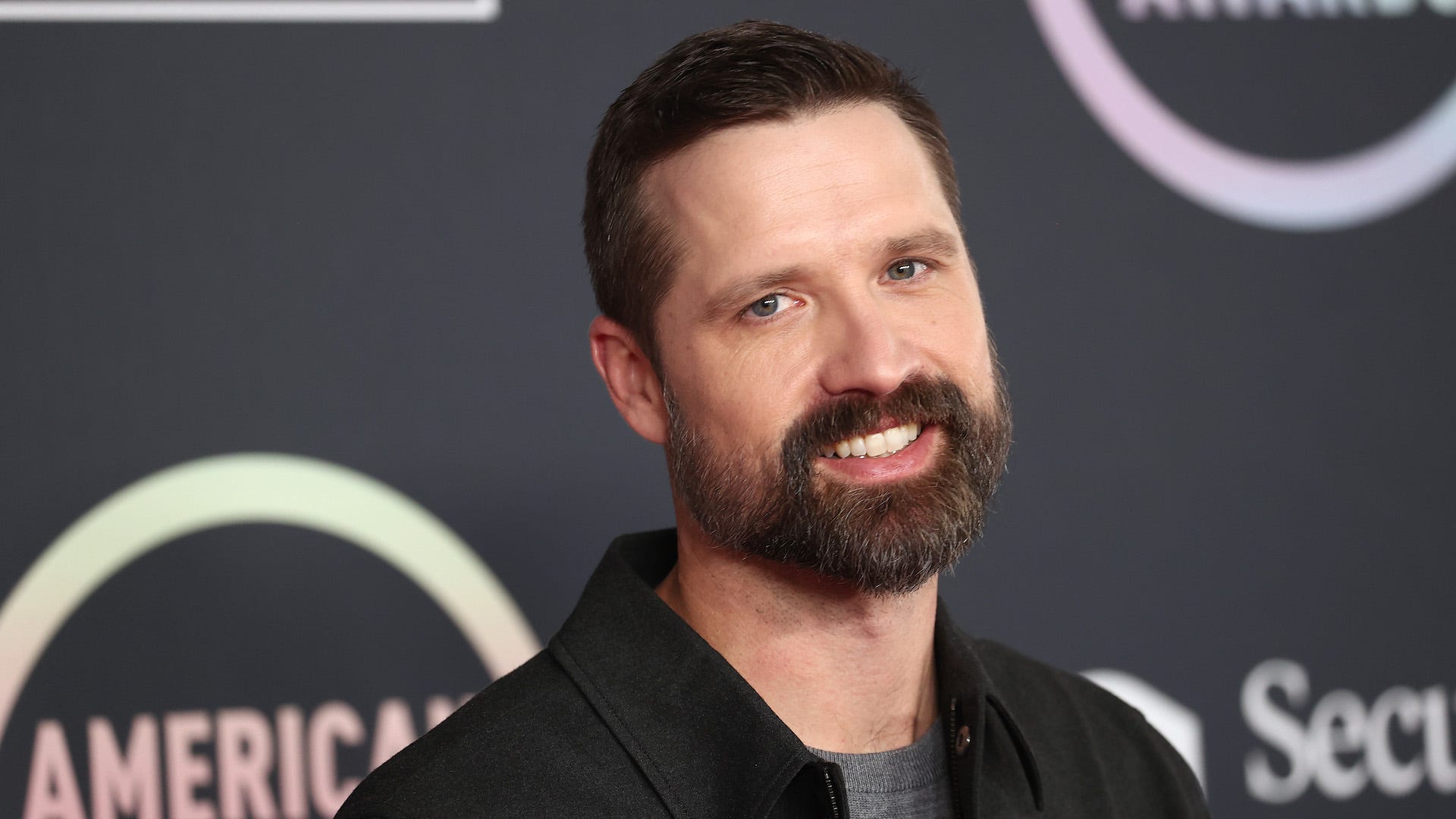Walker Hayes was forced to rewrite his hit after losing a bet against Georgia Bulldogs
