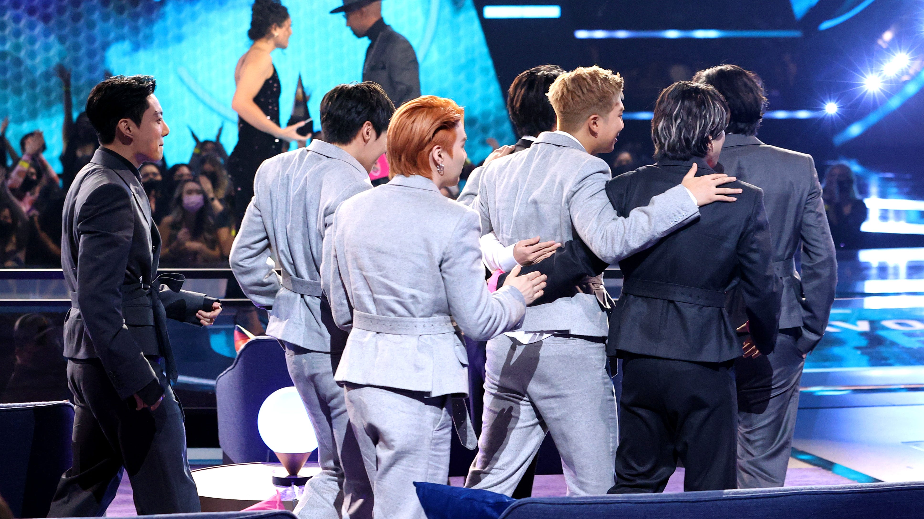 The Star Report: Cardi B hosted the AMAs, but our favorite part was watching New Edition and New Kids On The Block