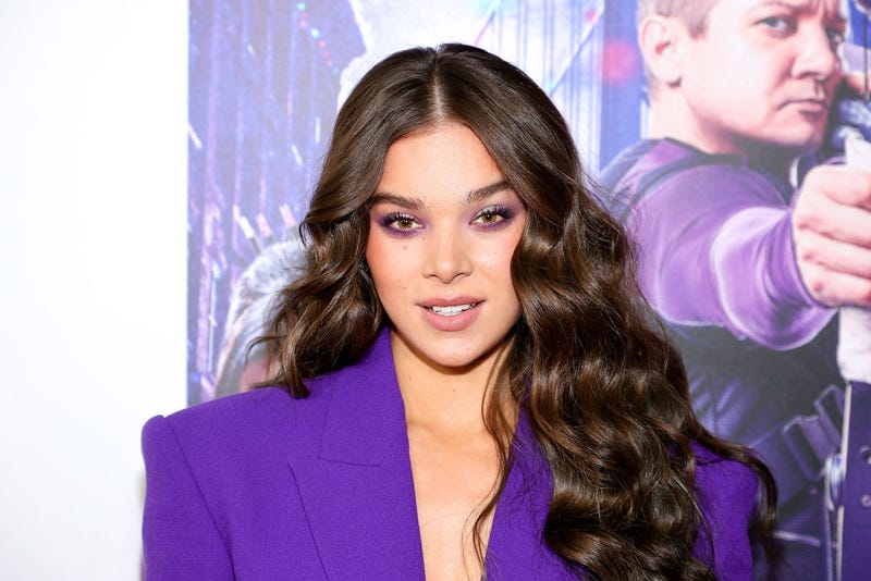  Hailee Steinfeld attends the Hawkeye New York Special Fan Screening at AMC Lincoln Square on November 22, 2021 in New York City