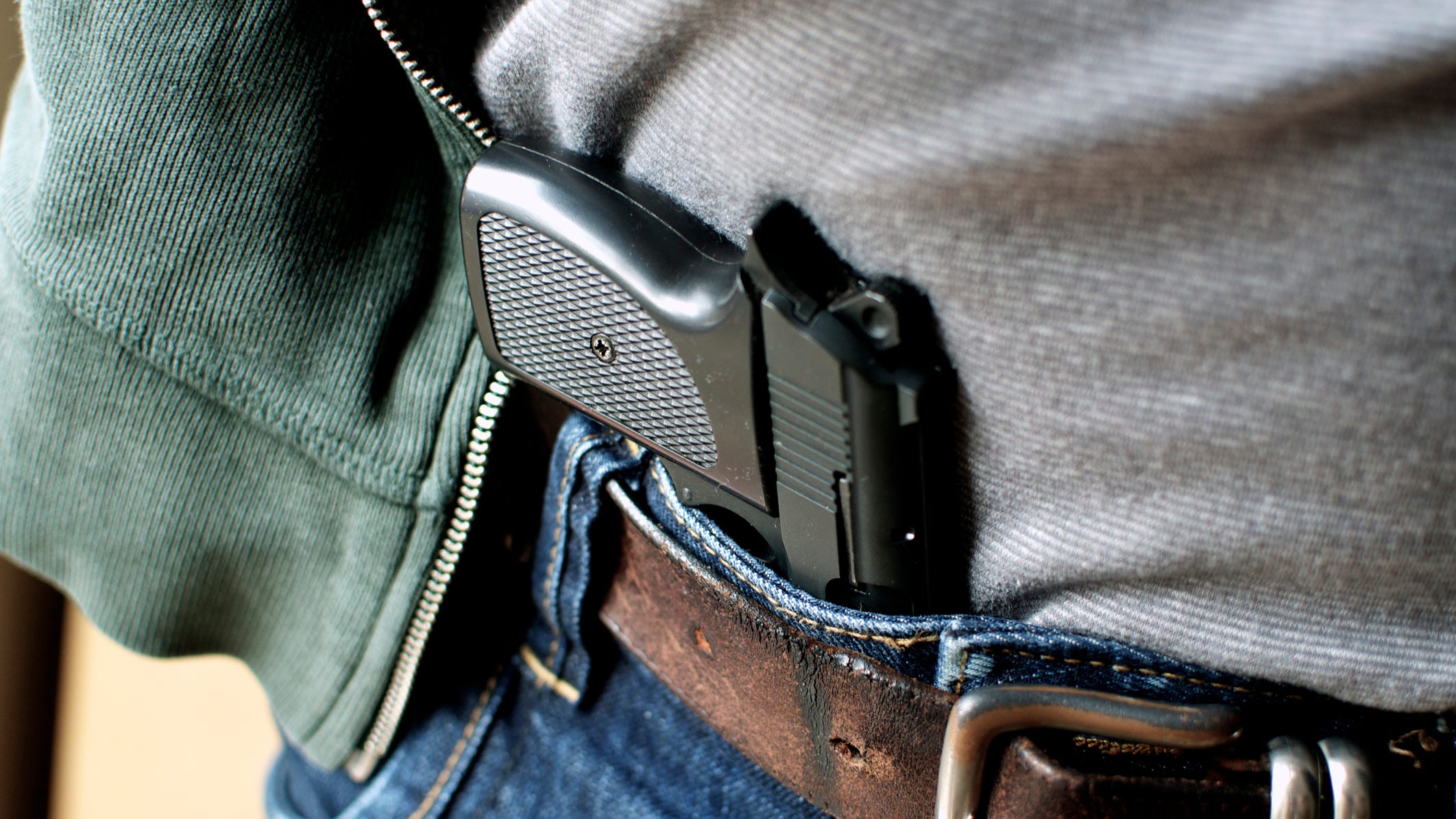 Man attempting U-turn fatally shoots himself in groin