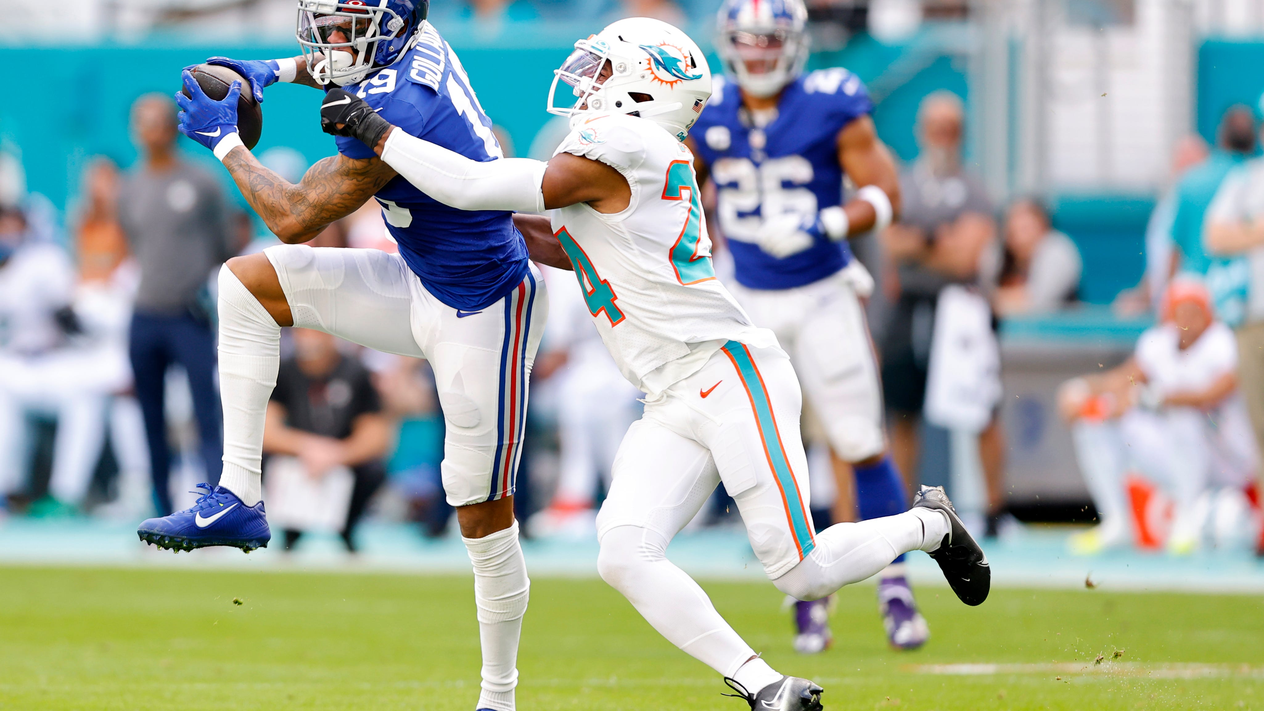 Kenny Golladay believes he's 'day-to-day' after injuring ribs in Giants' loss to Dolphins