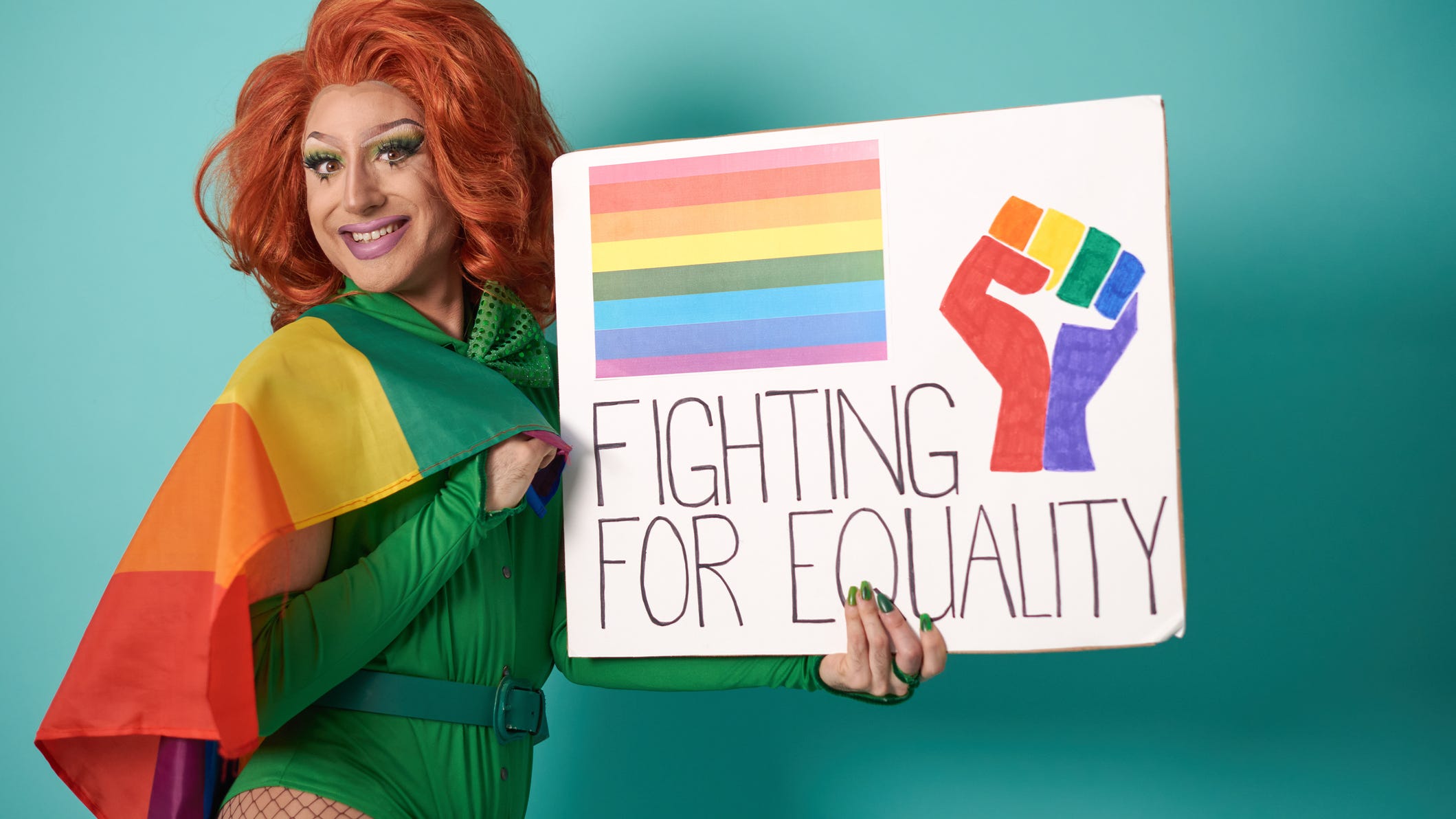Drag bar sues Florida