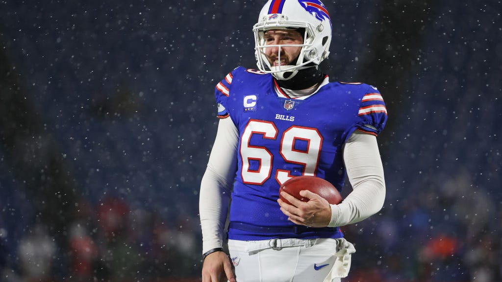 WATCH: Jets, Bills special teamers brawl on second quarter punt