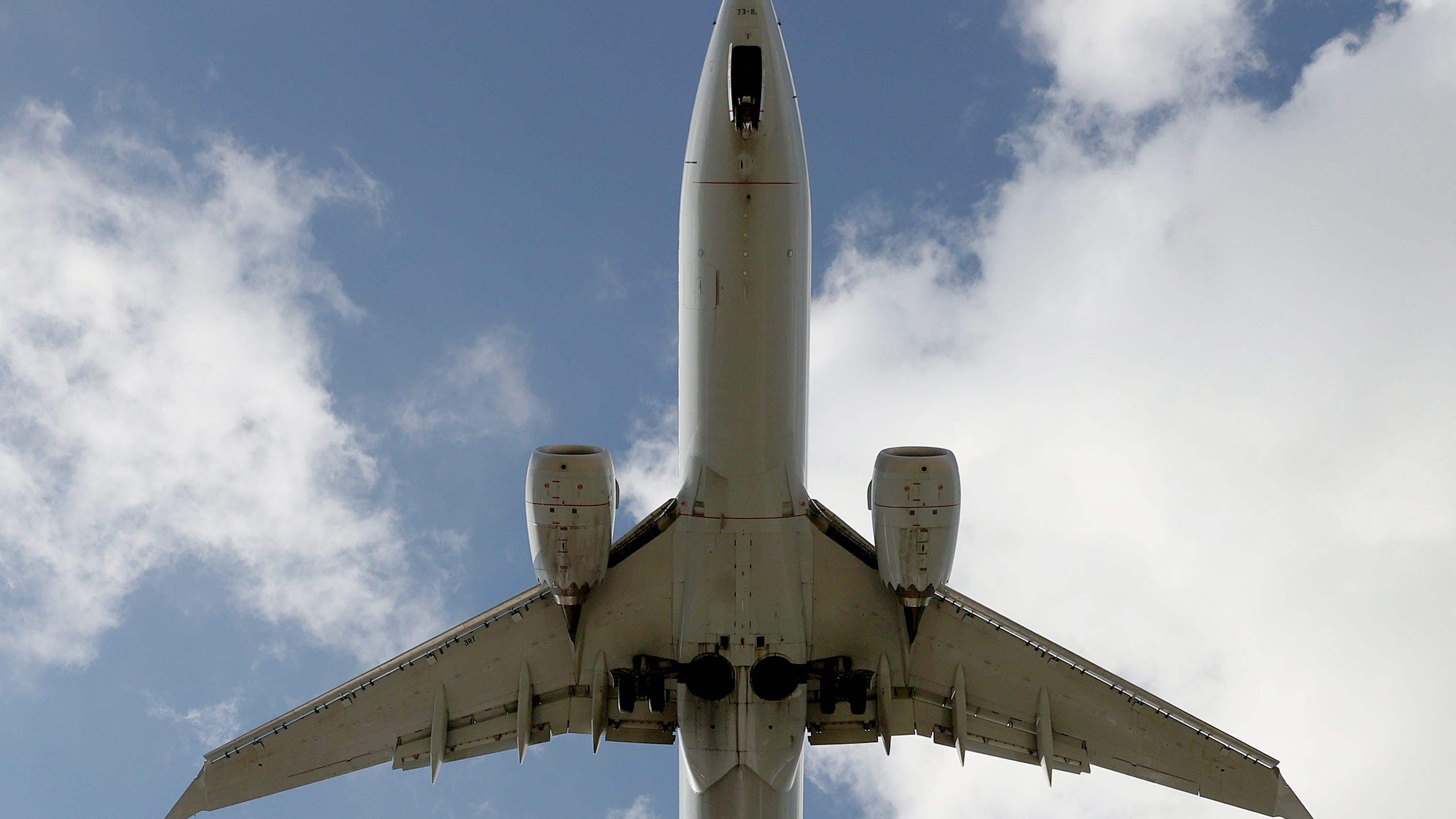 Mexico's presidential jet to be rented out for birthdays, wedding parties