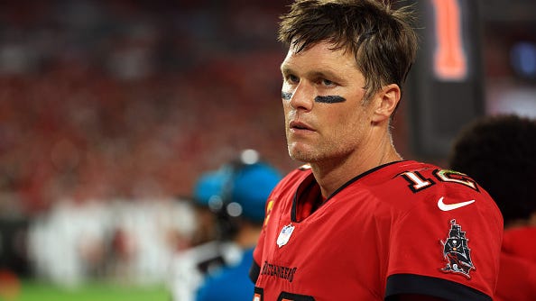 Watch: Tom Brady throws tablet in disgust late in shutout against Saints