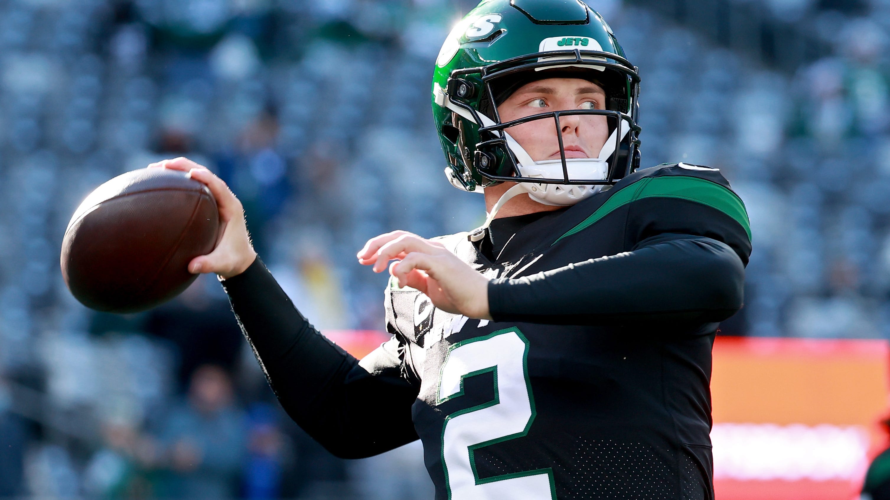 Jets unveil new stealth black helmets to wear for three games this season