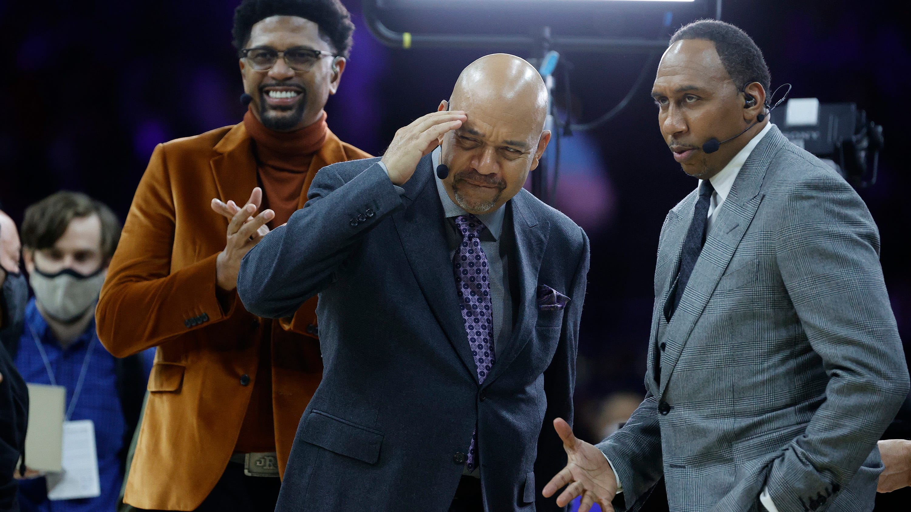 Reddit user discovers ESPN’s NBA halftime show is 64 percent ads