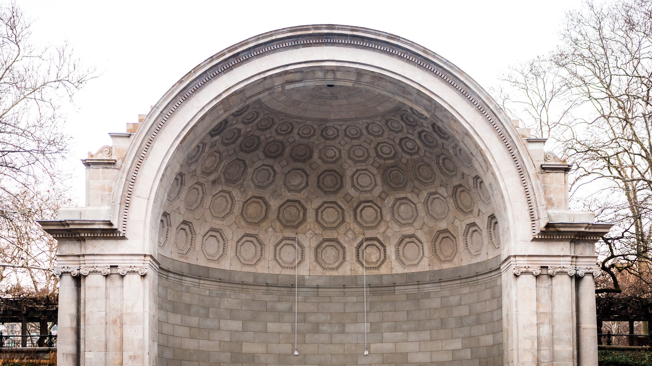 Man hangs himself behind iconic Central Park amphitheater: NYPD