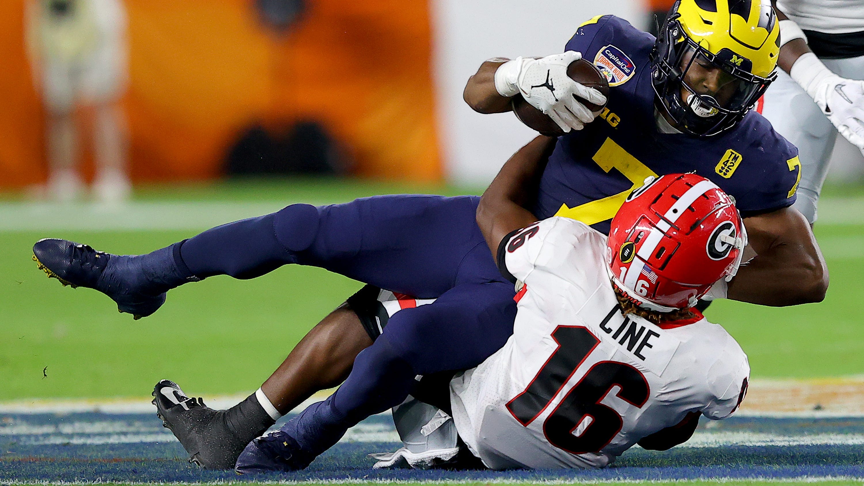 Vikings trade down to take safety Cine to end first round of NFL Draft