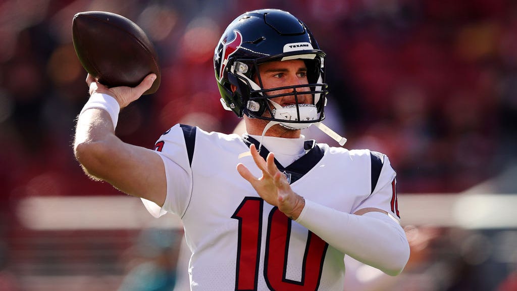 Podcast: Monitoring Davis Mills' progress at Texans OTAs