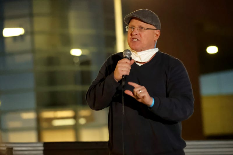    Former LA Councilman Bonin Rips de Leon for Bringing Up Son in Racist Audio