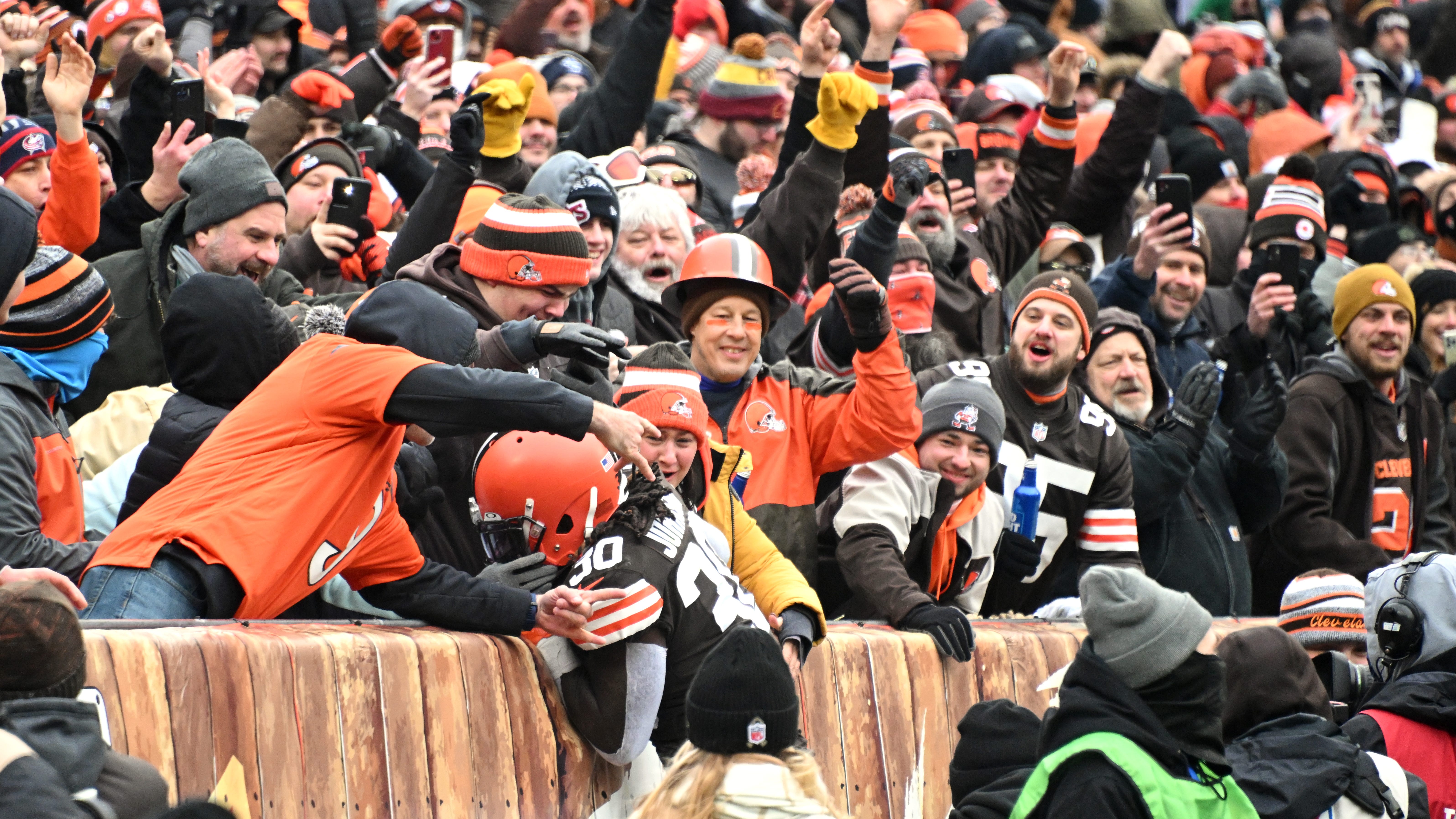 Mad Dog declares Cleveland city with best sports fans, laughably excludes Boston from top five