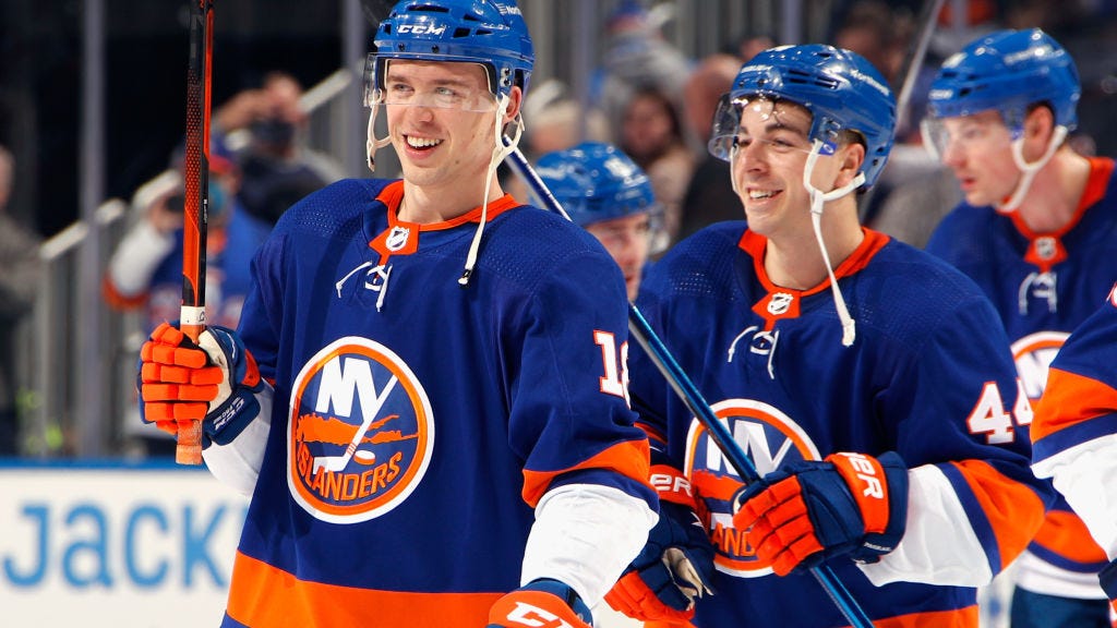 Schwartz: Islanders aren't overwhelmed by the hole they're trying to dig out of