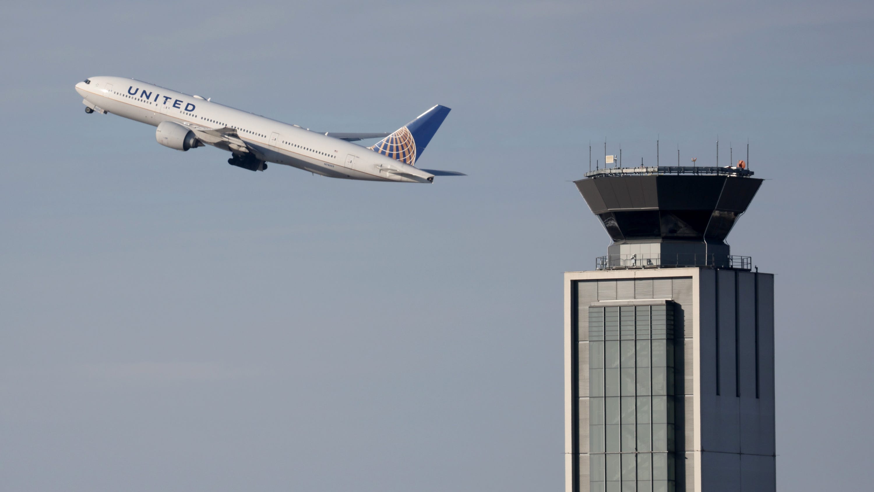 ‘Definitely a warning shot’: Cyber attack hits major airports, including O’Hare and Midway