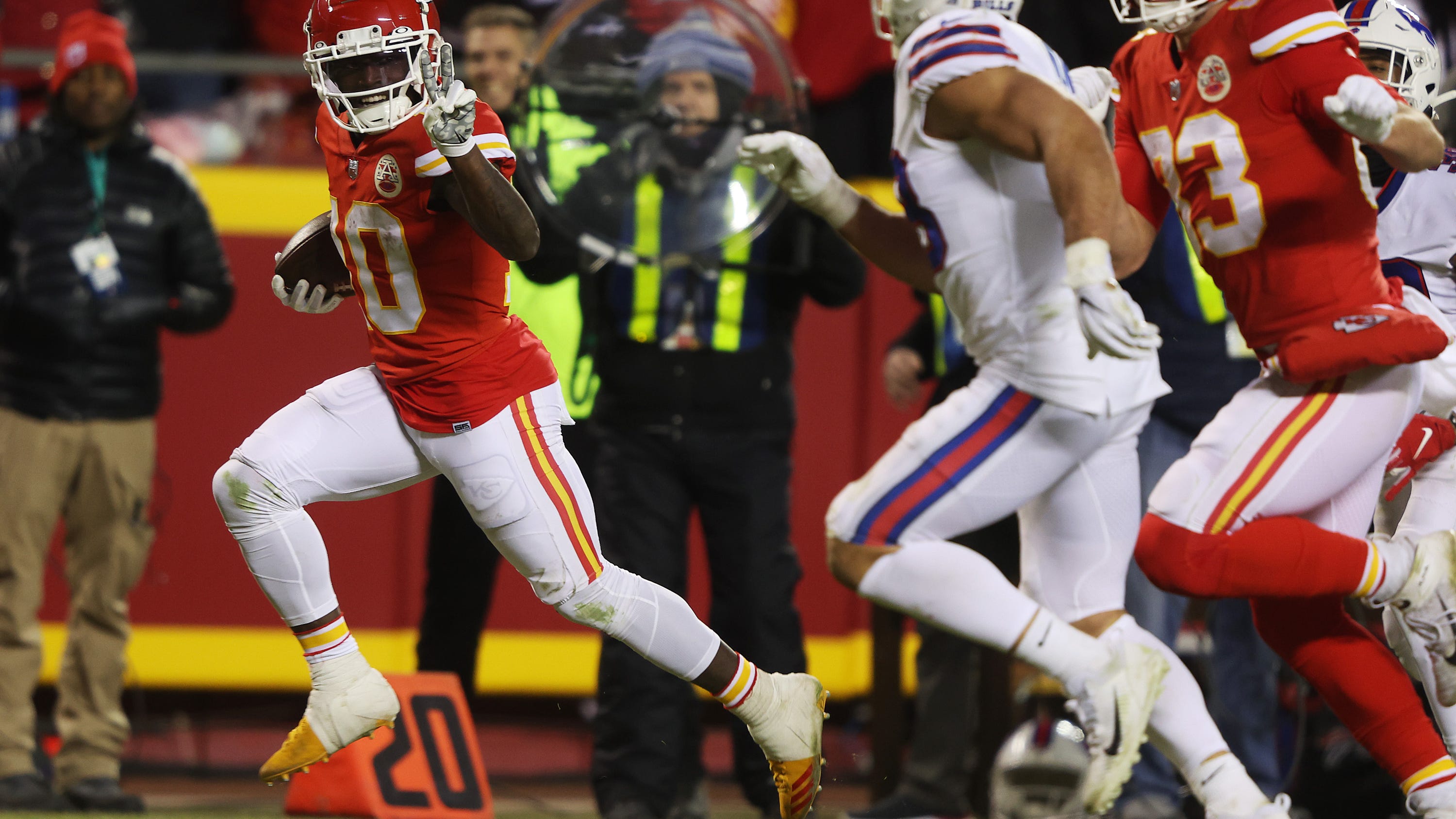 Sean McDermott won’t comment on whether Tyreek should have been flagged for taunting