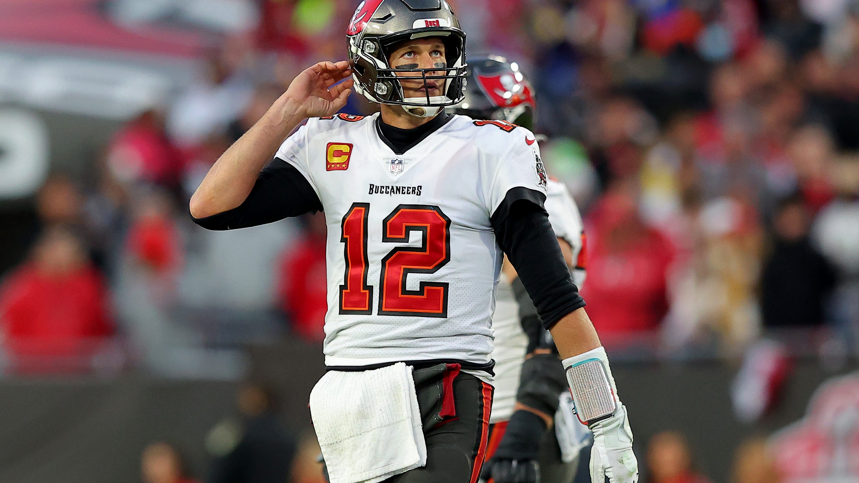 Chris Simms says Dolphins offered 2nd-rounder for Brady, claims Bucs had interest in Watson