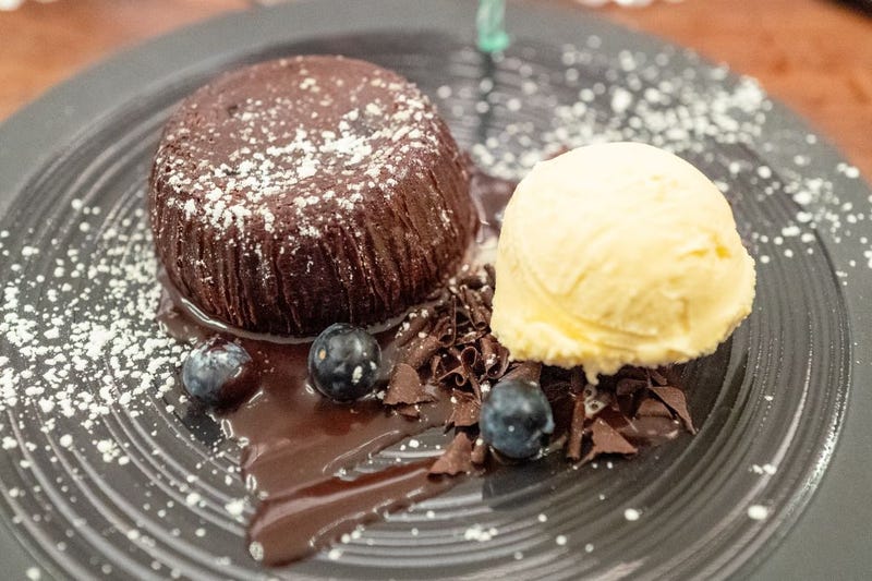 Molten lava cake