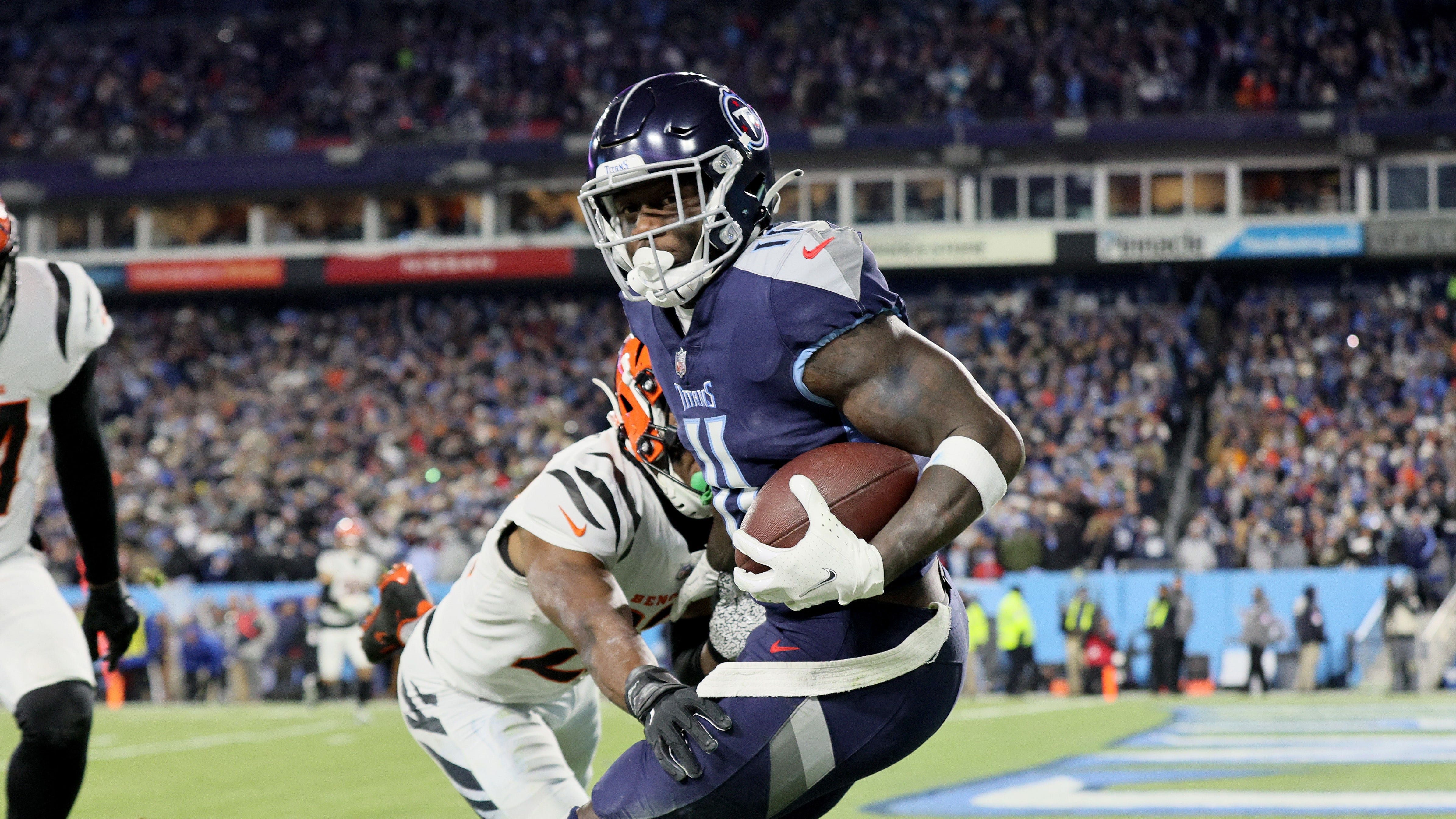 Philadelphia Eagles trade up to select Jordan Davis, trade out to get A.J. Brown