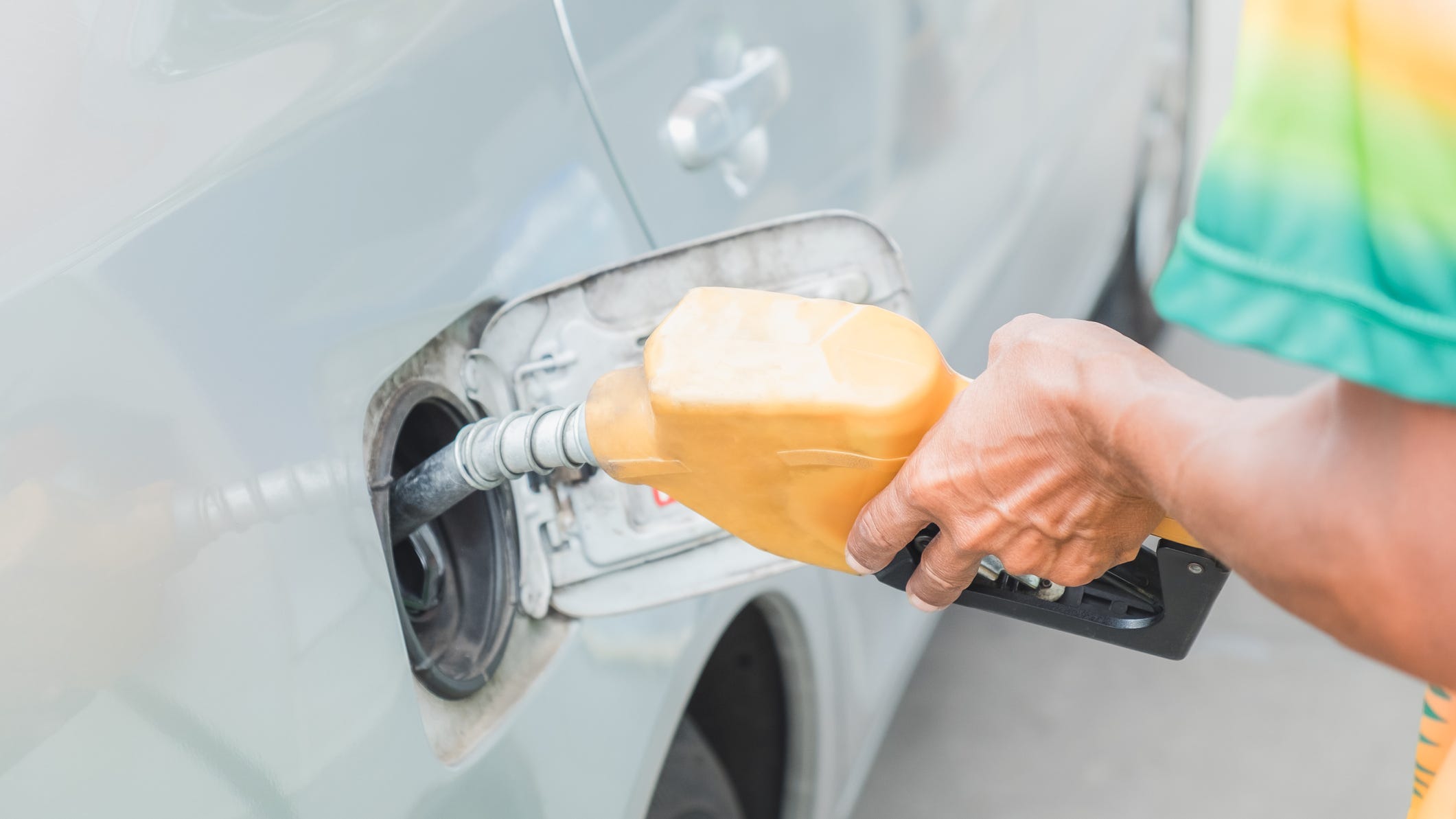 Michigan's average gas prices hit new record high, creep closer to $5 per gallon