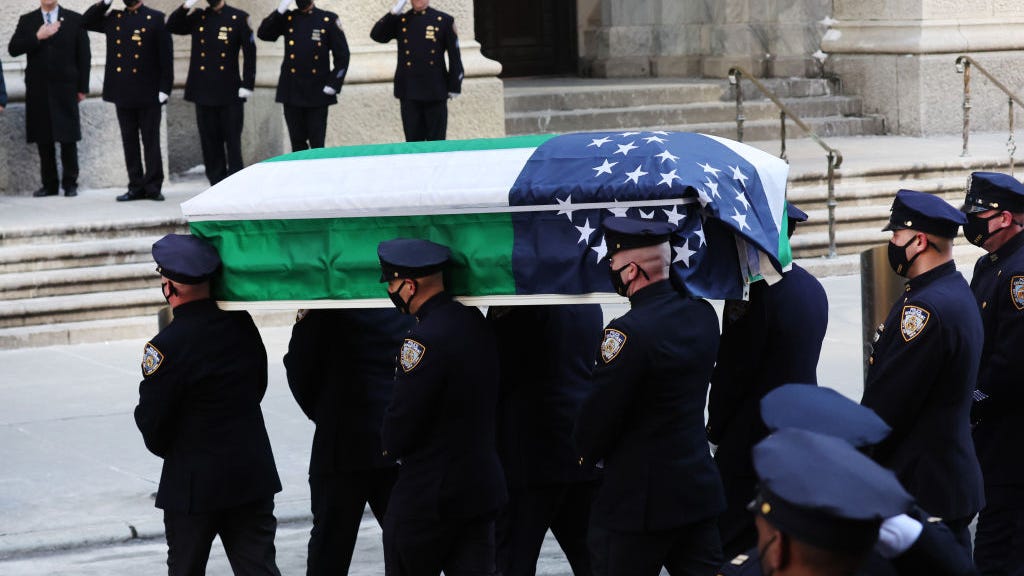 Wake for slain NYPD Officer Wilbert Mora held at St. Patrick's amid online threats