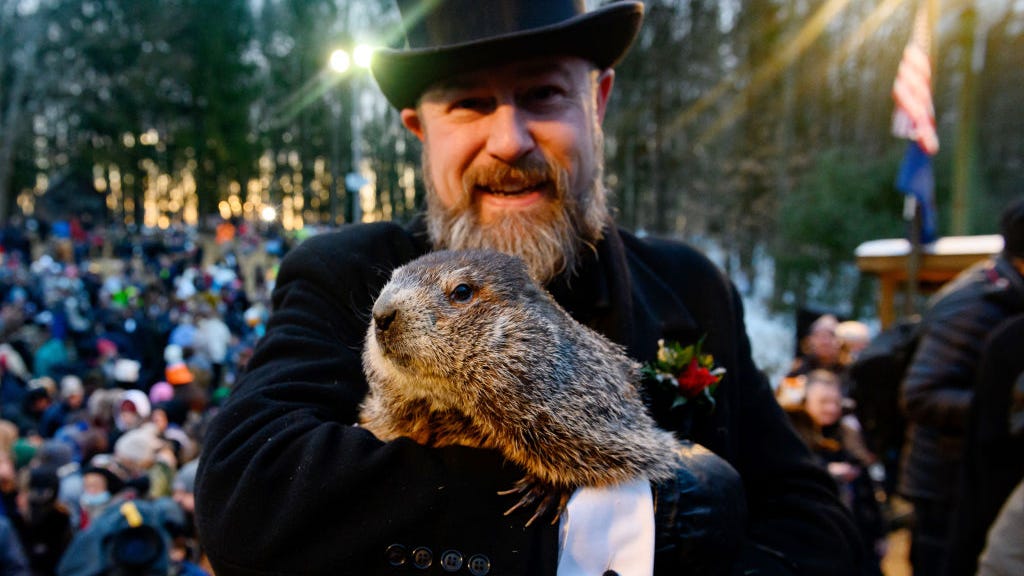 Punxsutawney Phil sees shadow, predicts six more weeks of winter