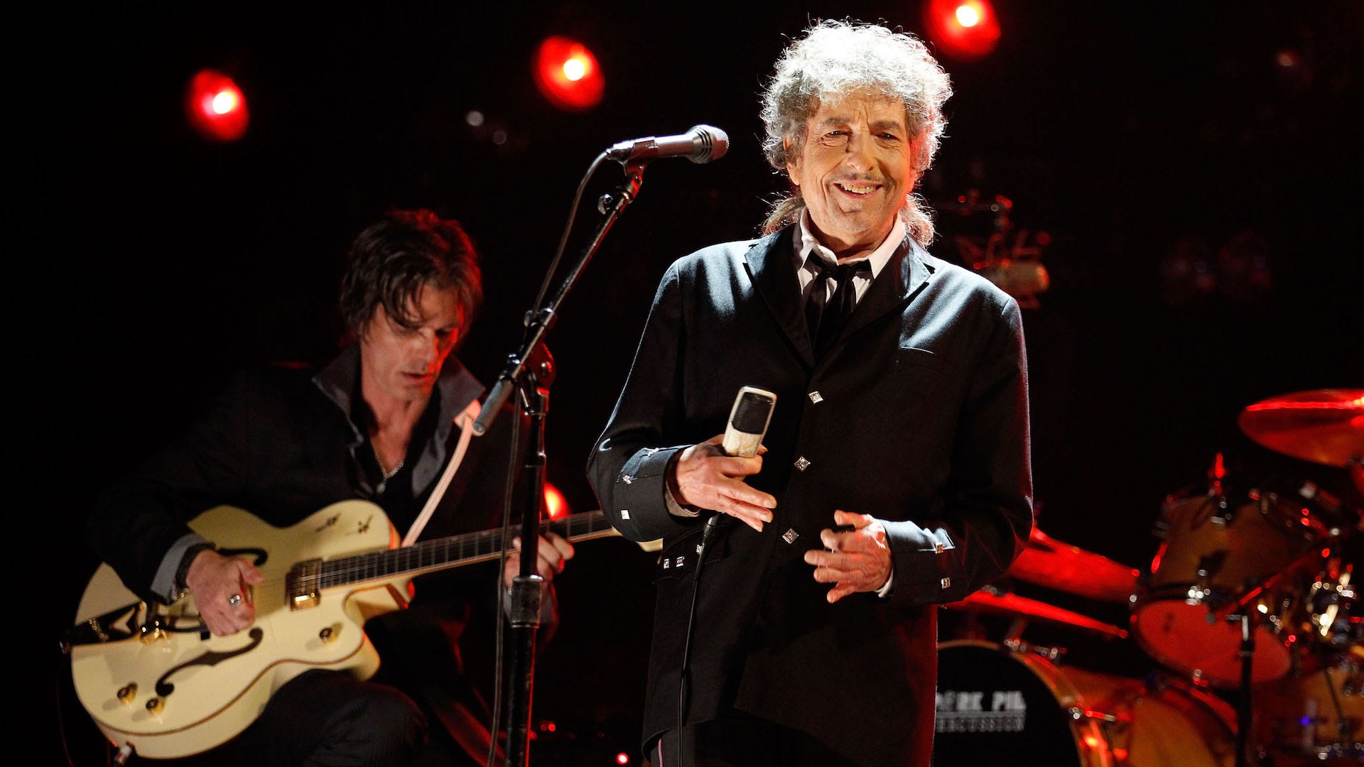 Bob Dylan announced a new tour that will run until 2024