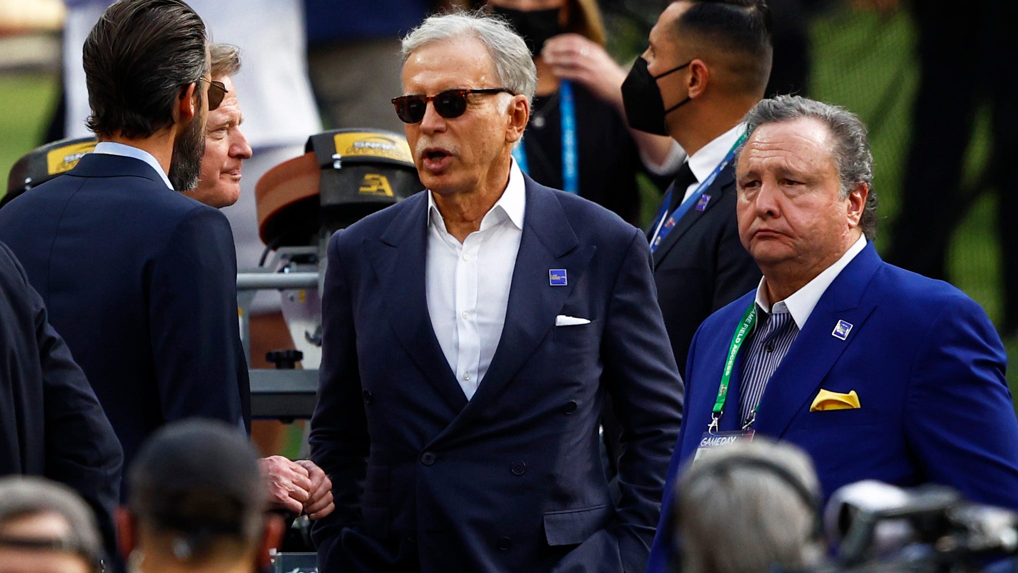 Kroenke ordered to pay $571 million of Rams settlement