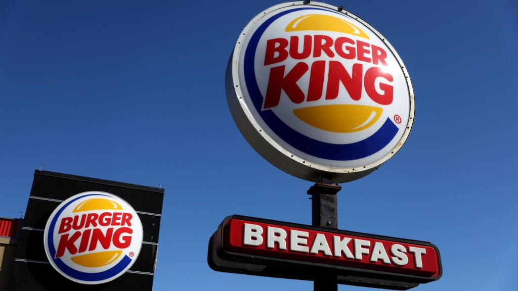 Burger King Karen calls 911 for long line: Why do we agree to wait?