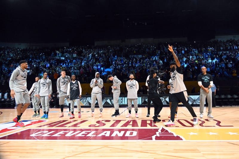 LeBron James #6 of Team LeBron waves to the fans with his teammates during the NBA All-Star practice at the Wolstein Center on February 19, 2022 in Cleveland, Ohio. 