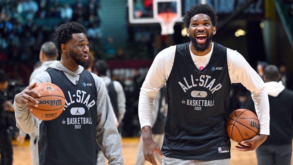 Embiid meets the man behind the meme he tweeted during Simmons trade
