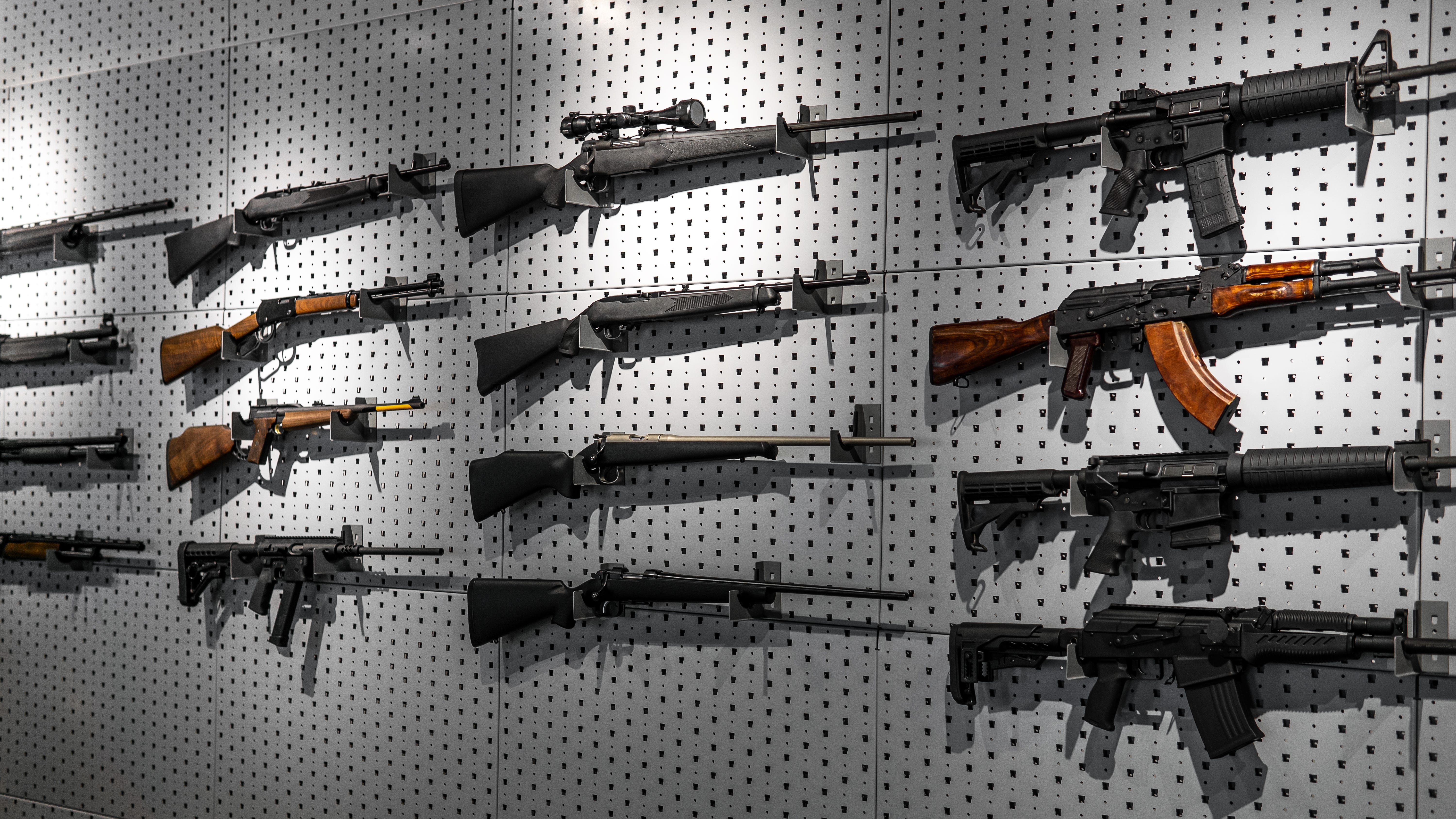 NRA sues Illinois for banning semiautomatic weapons