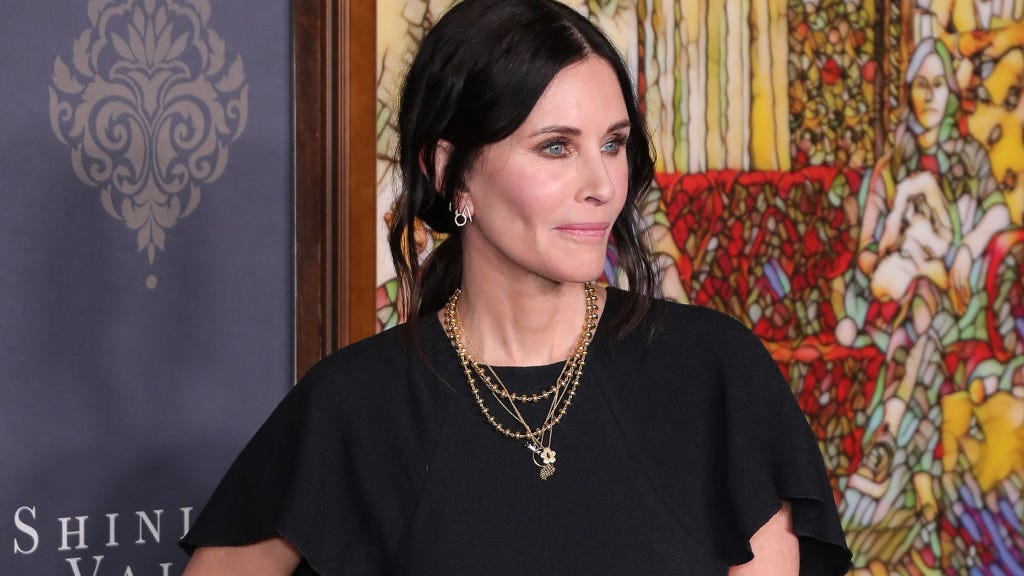Courteney Cox reveals her favorite love interests on 'Friends' and the answers may surprise fans