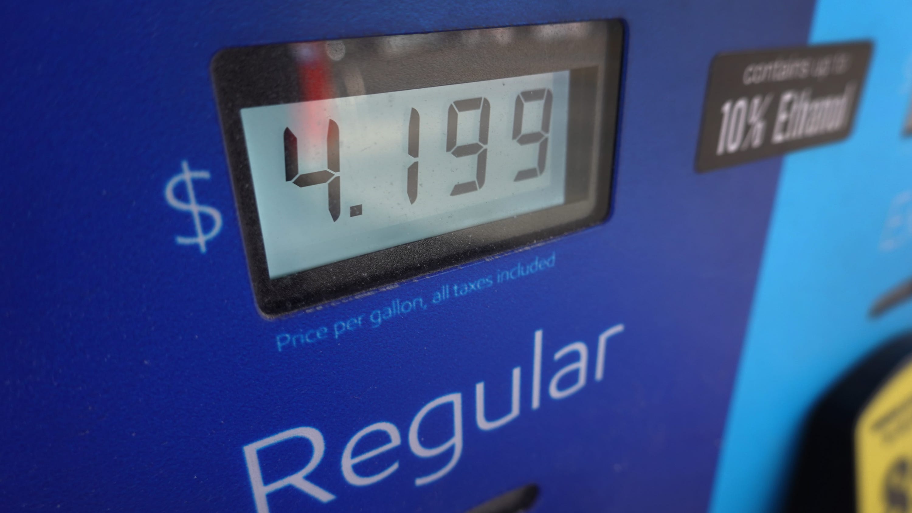 Poloncarz sends resolution to temporarily cap County's sales tax on gas