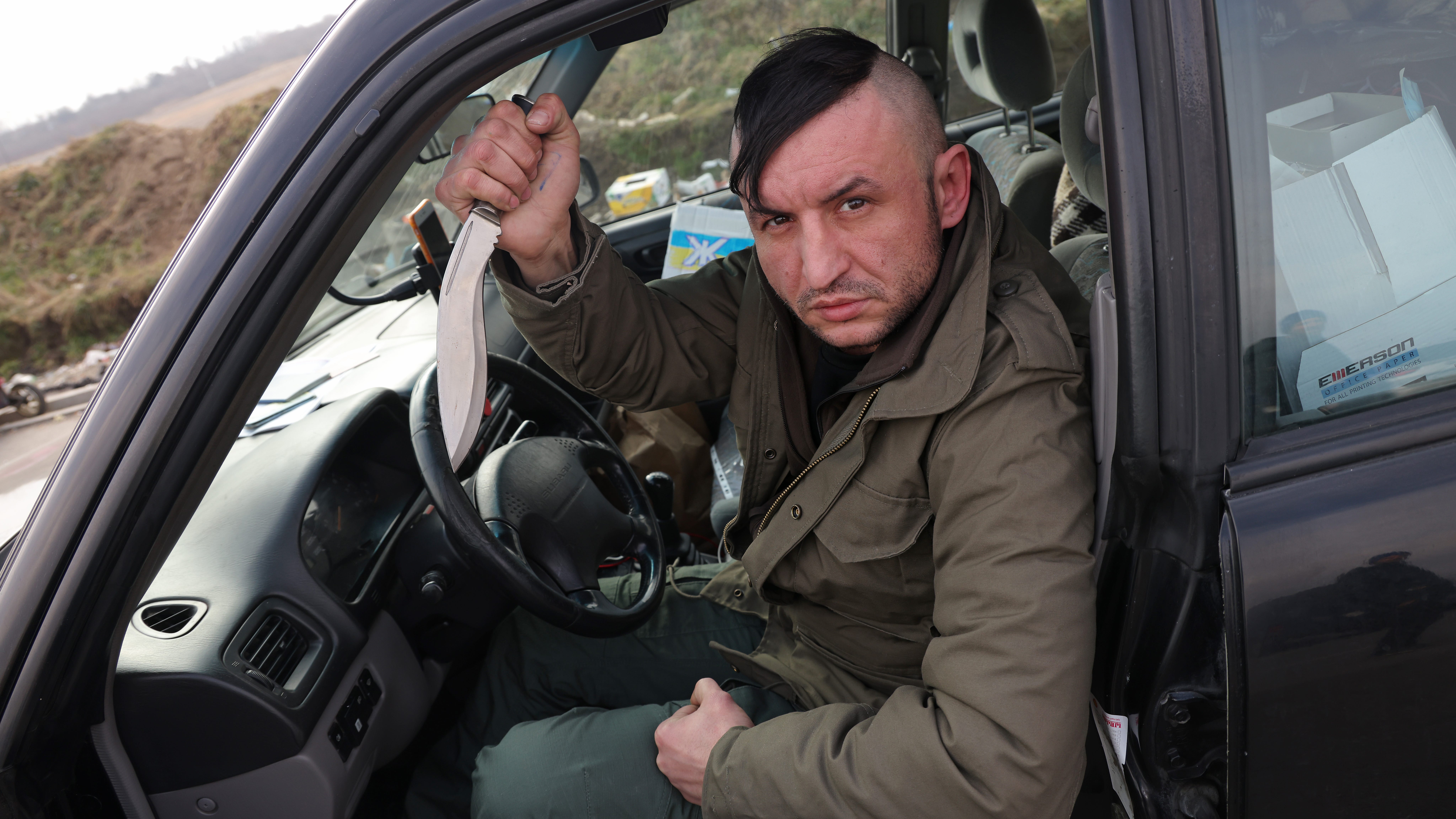 Thousands of Americans volunteer for Ukraine army as Europeans cross borders to join, too