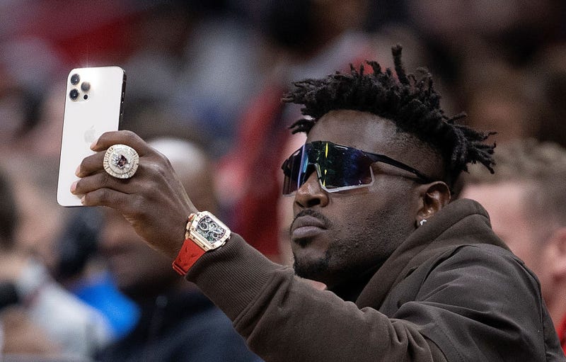 NFL player Antonio Brown looks on during the second half of the game between the Atlanta Hawks and the Los Angeles Clippers