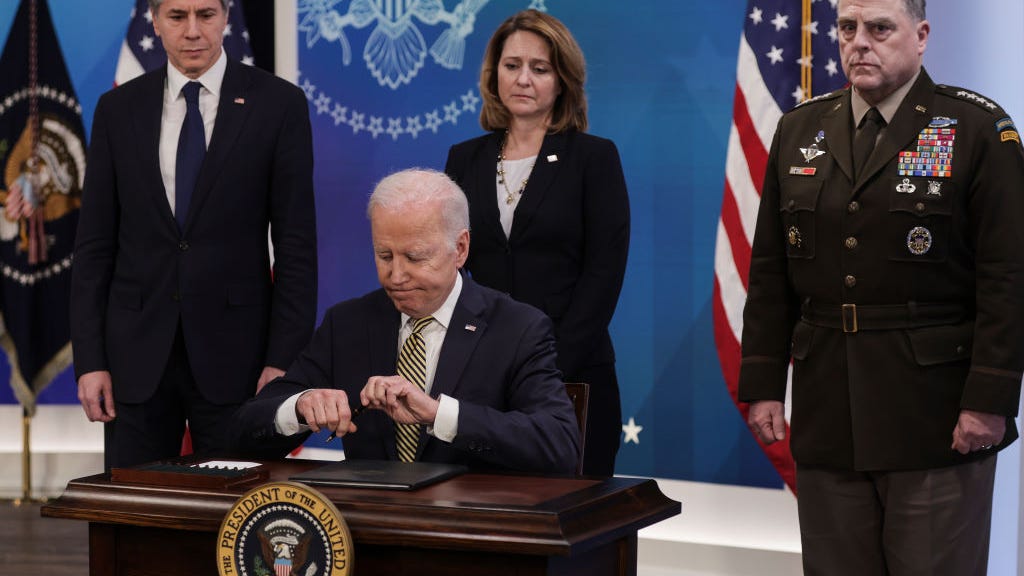 Biden admin to send ‘killer drones’ to help Ukraine
