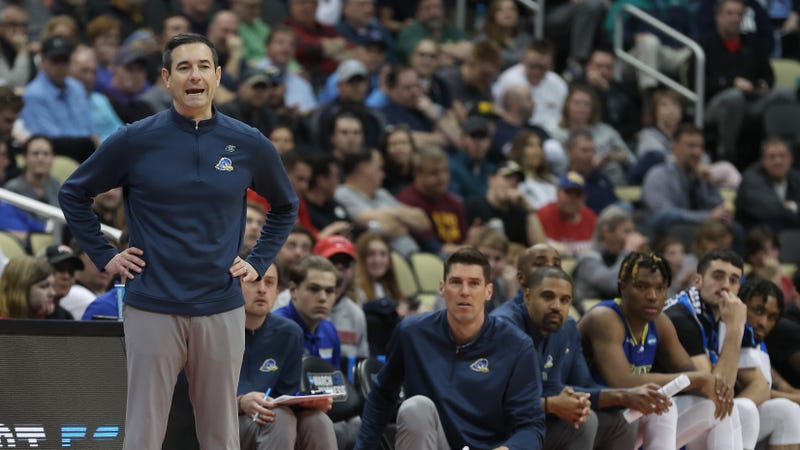 Head coach Martin Ingelsby of the Delaware Blue Hens reacts during the second half against the Villanova Wildcats in the first round game of the 2022 NCAA Men's Basketball Tournament at PPG PAINTS Arena on March 18, 2022 in Pittsburgh, Pennsylvania.