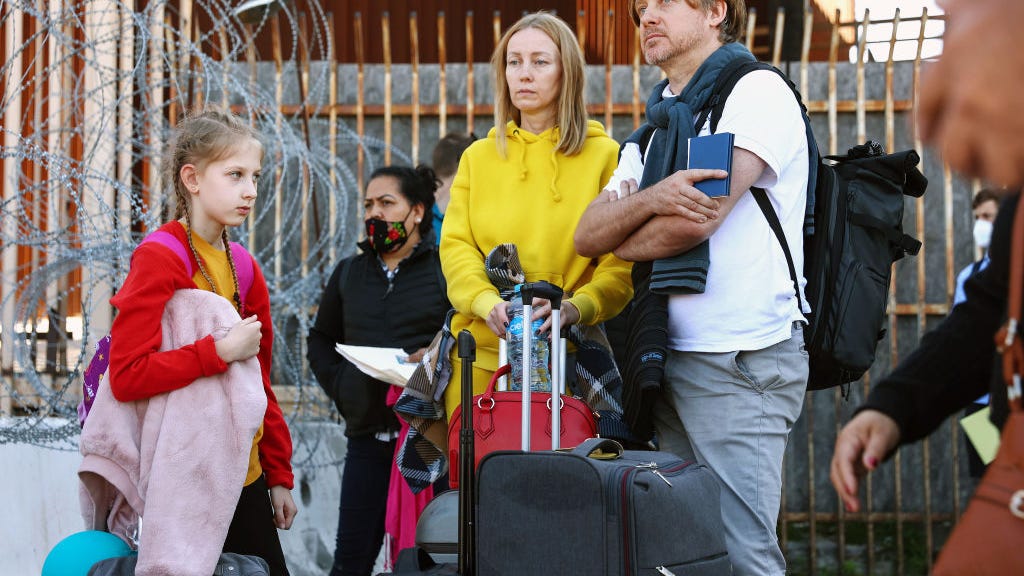 Ukrainians, Russians arriving at Mexico border to enter the U.S.