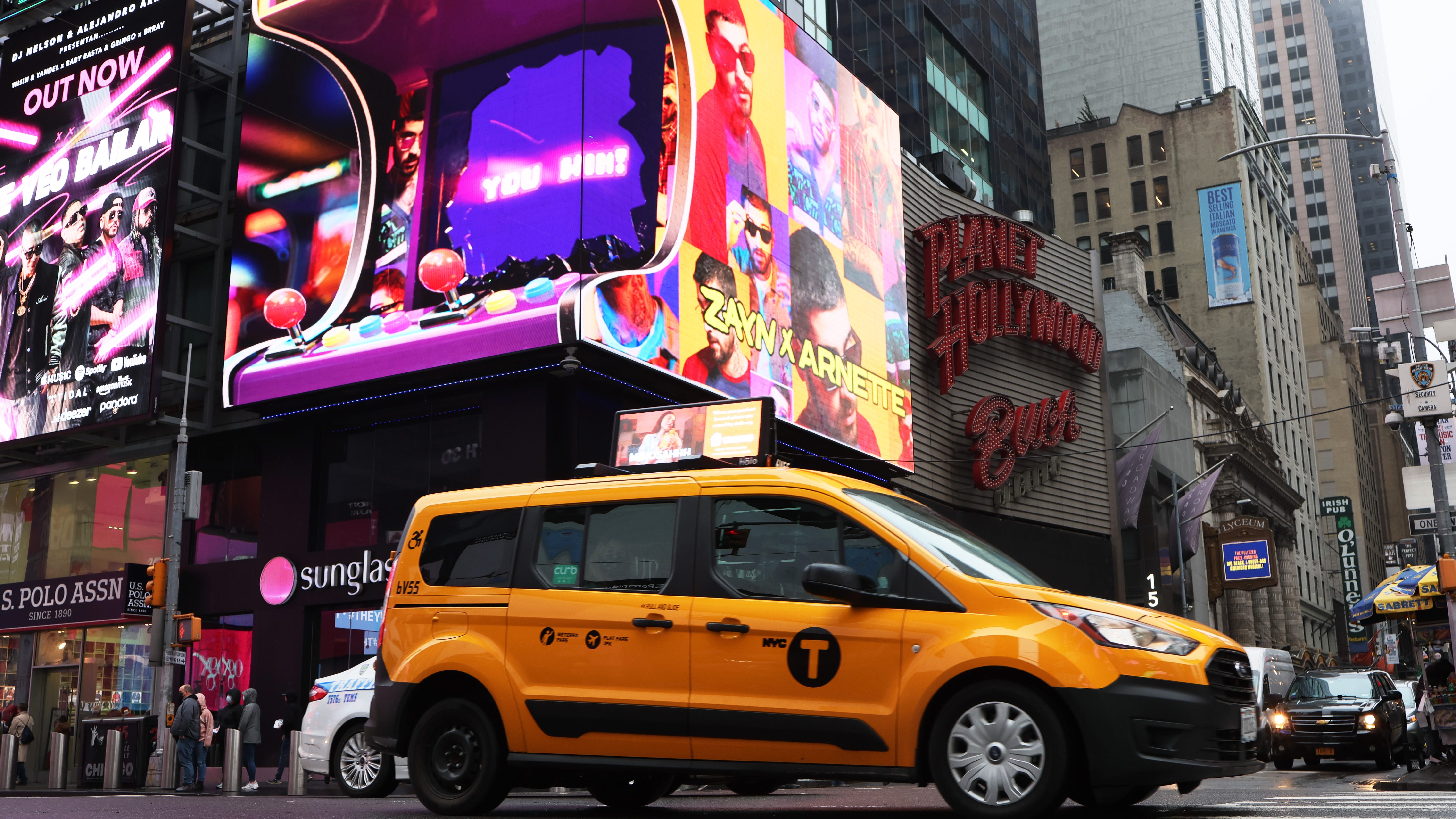 NYC considering taxi fare hike, drivers want the same increase for rideshare apps