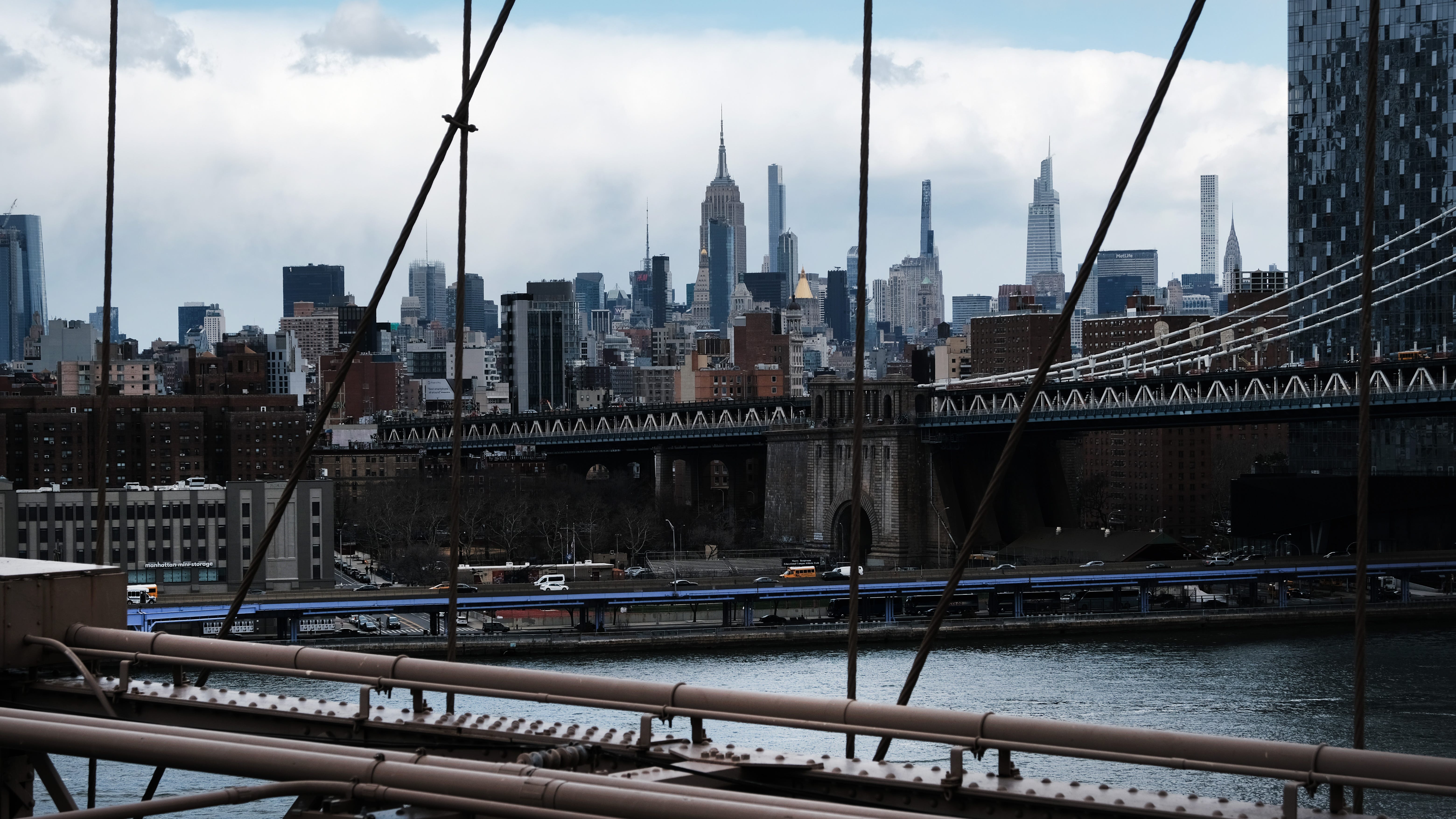 POLL: 59% of NYC voters see 'better future' if they flee, majority think crime is biggest issue