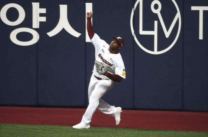 Outfielder Yasiel Puig #66 of the Kiwoom Heroes fields the ball in the top of the eighth inning during the Korean Baseball Organization (KBO) League opening game between Kiwoom Heroes and Lotte Giants at Gocheok Skydome on April 02, 2022 in Seoul, South Korea.