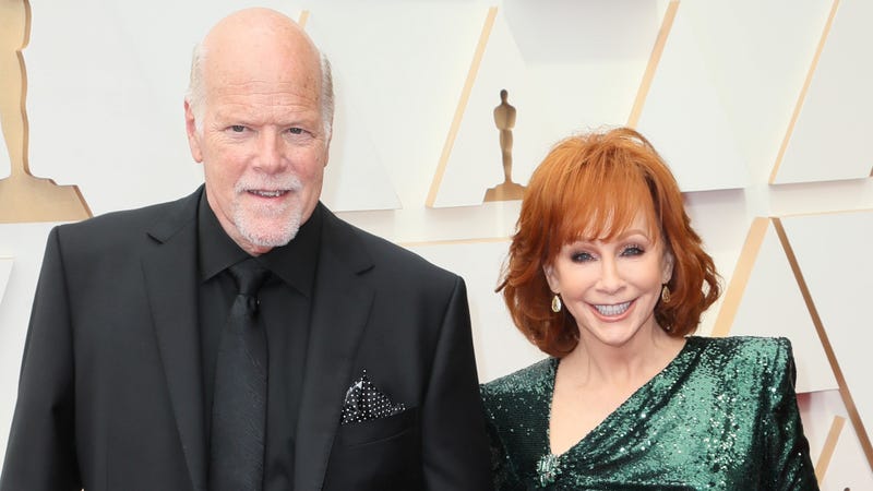 Rex Linn, Reba McEntire 