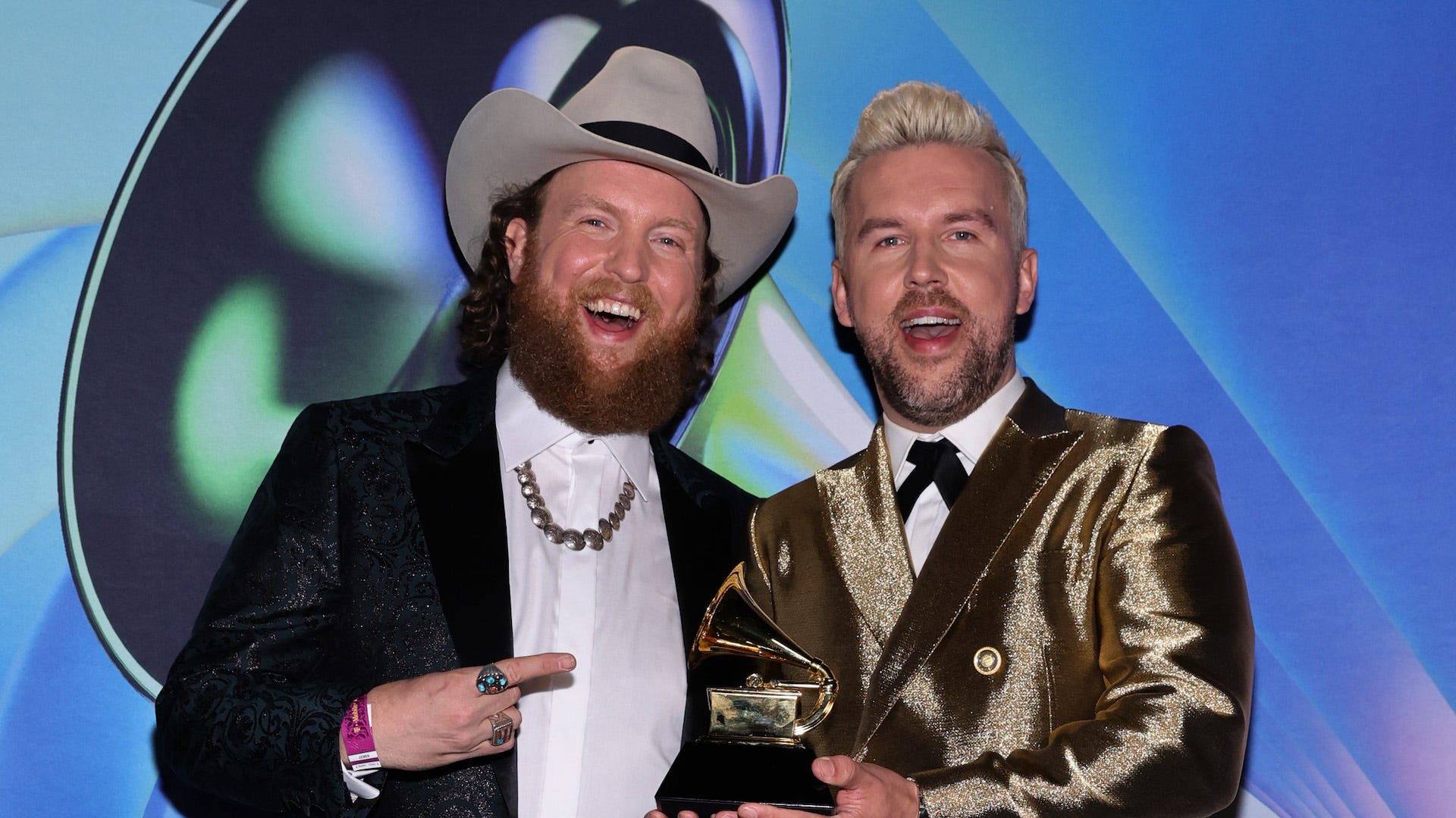 The last thing Brothers Osborne googled will have you scratching your head and hiding your shoes