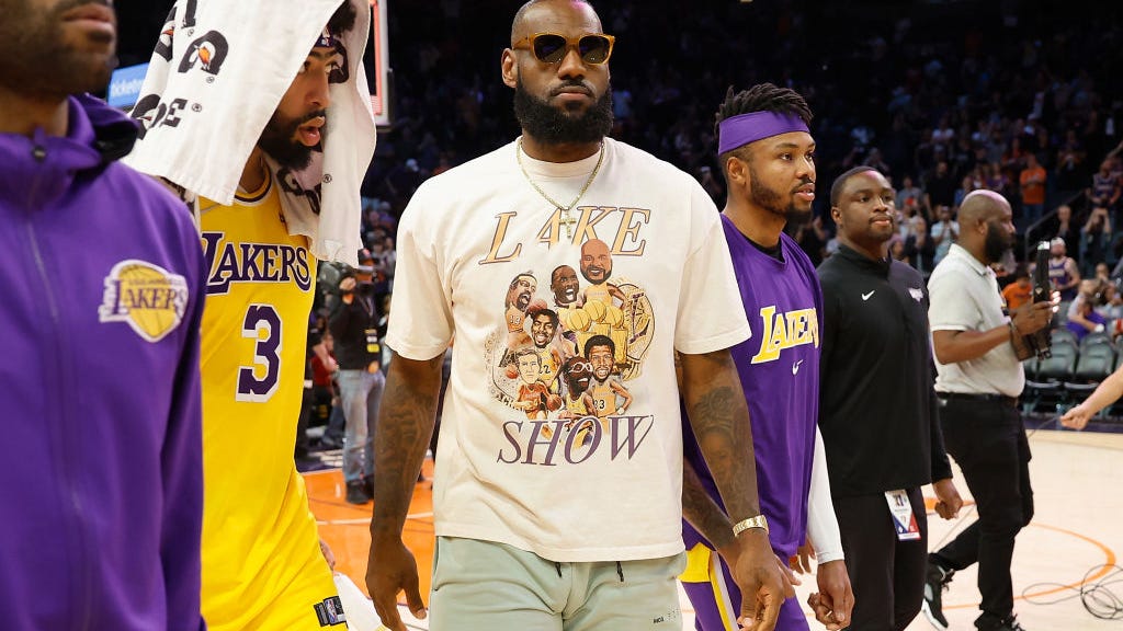 Lakers to open season at Golden State Oct. 18