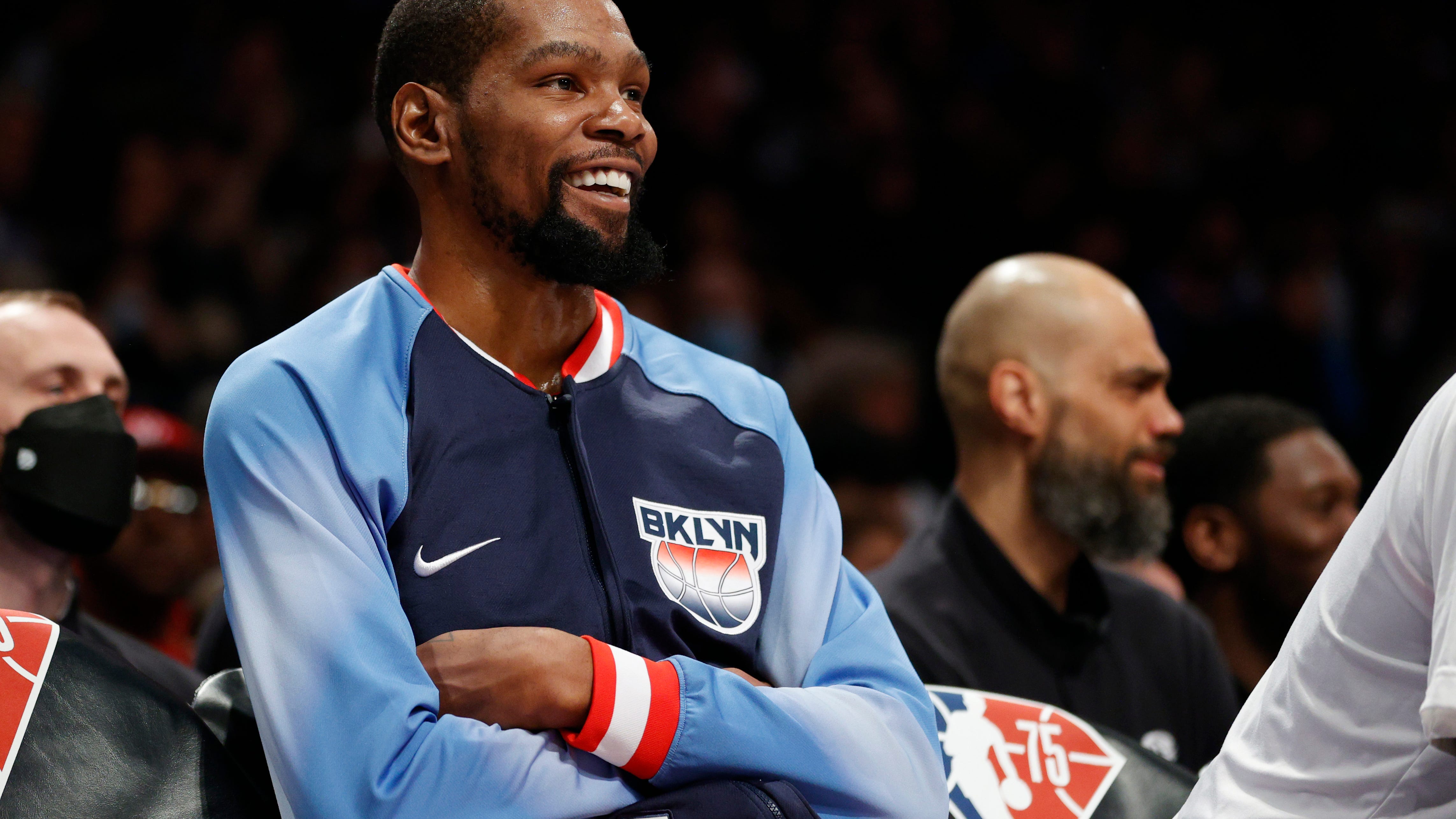 NBA world reacts to end of Kevin Durant trade saga