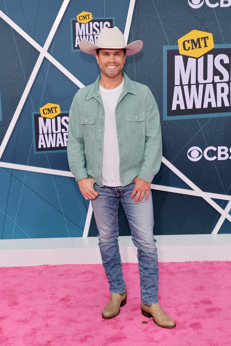 Dustin Lynch